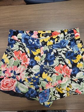 Zara Floral High Waist Shorts — Black with Multicolor Floral Print made Turkey
